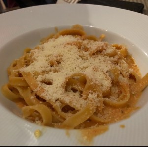 fetuccini en salsa rosada