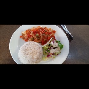 filete de Corvina a la criolla 