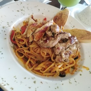 linguini de pollo