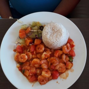 Camarones en Salsa