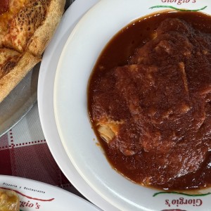 Giorgio's Pastas - Lasagna con salsa