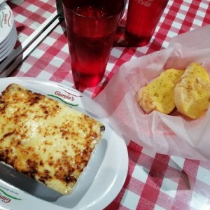 lasagna de carne gratinada