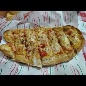 Brochetas de mozzarella y tomate