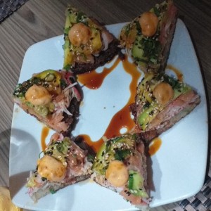 Pizza Tataki Salmon