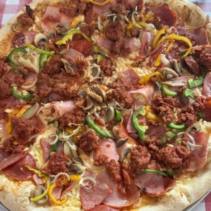 Pizza Don Giorgio's familiar
