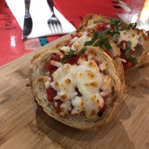 ANTIPASTI - BRUSCHETTA