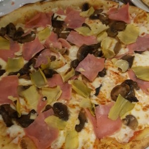 LA PIZZA - Capricciosa