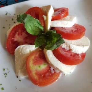 ANTIPASTI - CAPRESE