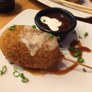 Brocheta Queso Gouda