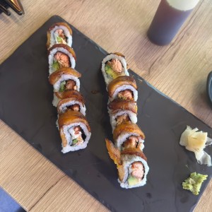 SUSHI ROLLS - Dragon Roll