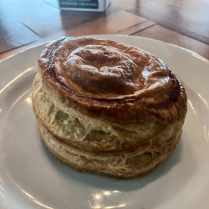 Pastelito de queso y bacon