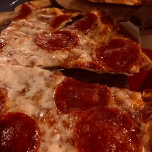 peperoni pizza
