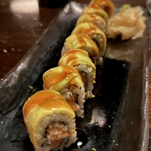 Salmon skin roll