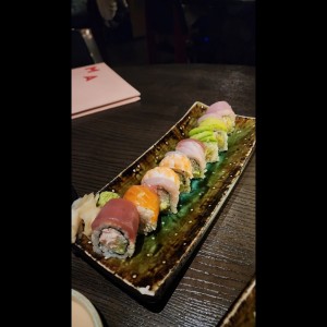 MAKI - RAINBOW ROLL