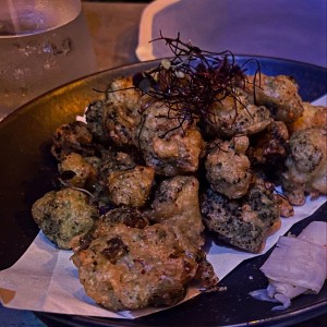HOT - BROCCOLI TEMPURA
