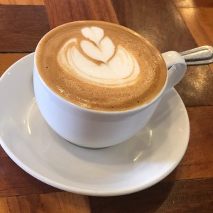 capuchino con leche de almendra