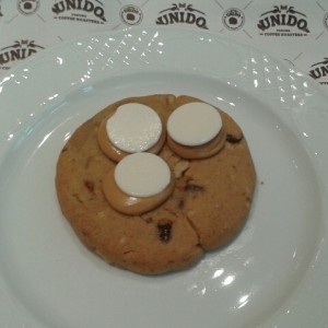 galleta de chispas de chocolate y mantequilla de mani!
