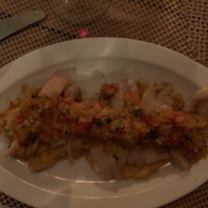 filetitos de mero en cama de patacon