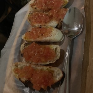 pan con tomate