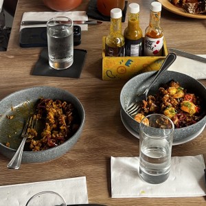 Porciones Grandes - One Pot Colonense