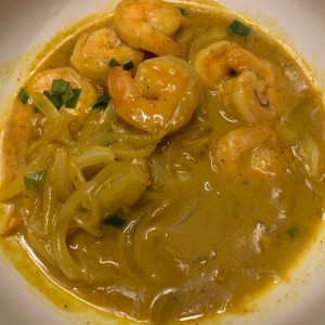 Camarones en salsa de coco