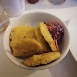 patacones con ensalada