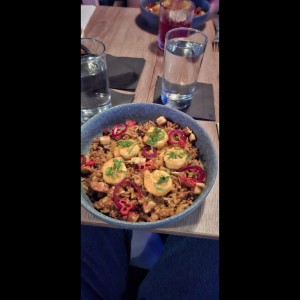 Porciones Grandes - One Pot Colonense