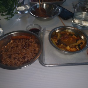 pulpo con arroz con coco