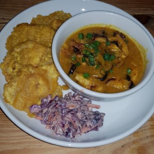 pulpo Mandrake con patacones
