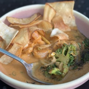 Camarones con Coco y Curry rojo
