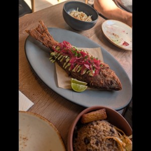 Pescado entero al horno