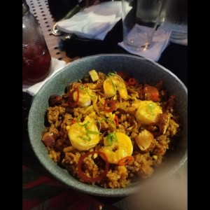 Porciones Grandes - One Pot Colonense