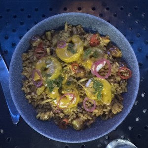 Porciones Grandes - One Pot Colonense