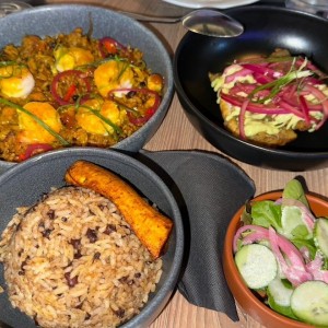 Porciones Grandes - One Pot Colonense