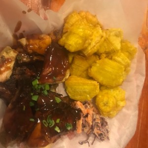 pollo con patacones