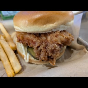 classic chicken sandwich 