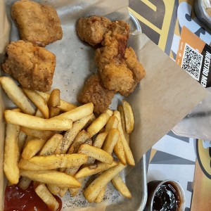 Boneless con papitas