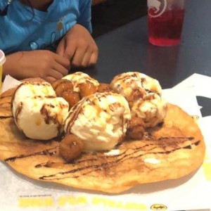 dessert nacho