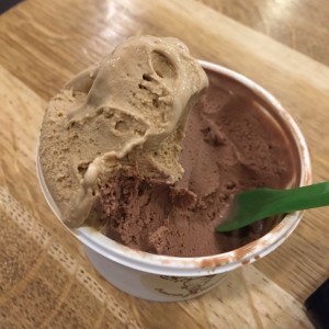 Helado de dulce de leche con nutella