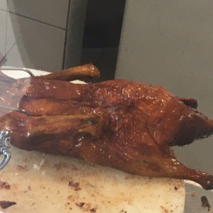 Pato asado. Por pieza entera.