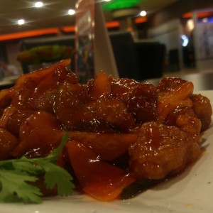 Puerco apanado en salsa agridulce