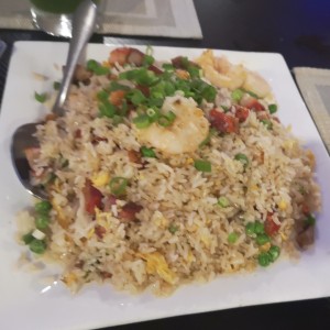 Arroz frito estilo cantones