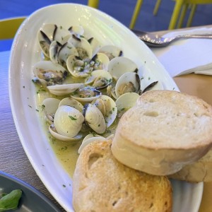 Mejillones al ajillo
