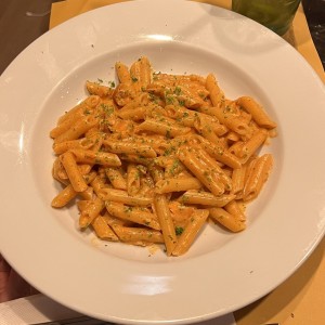 Pasta Tradizionale - Fusilli Al Salmone
