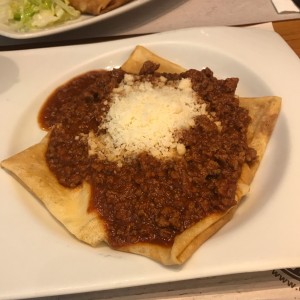 Crepe Bolognesa con Queso