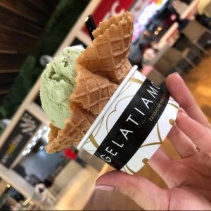 Helado en Cono/Vaso con sabor a Pistacho!