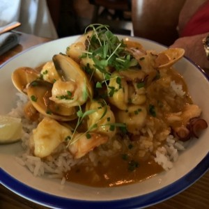 mariscos al curry afroantillano