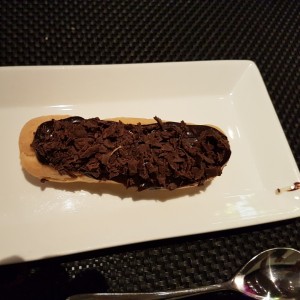 Eclair de chocolate