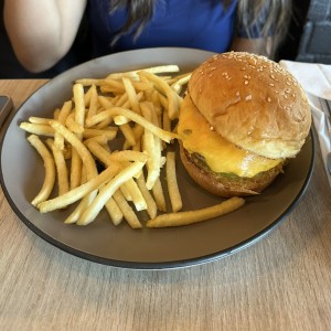 Burgers - Classic Cheeseburguer