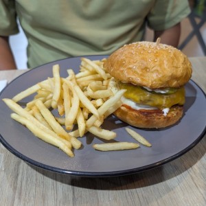 Burgers - Classic Cheeseburguer
